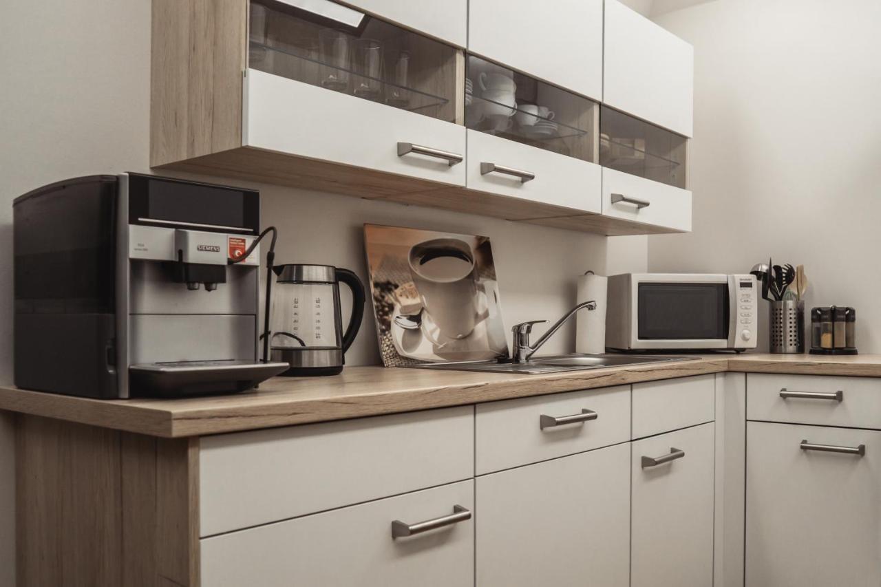 Athome Ihr Apartment Chemnitz Bagian luar foto